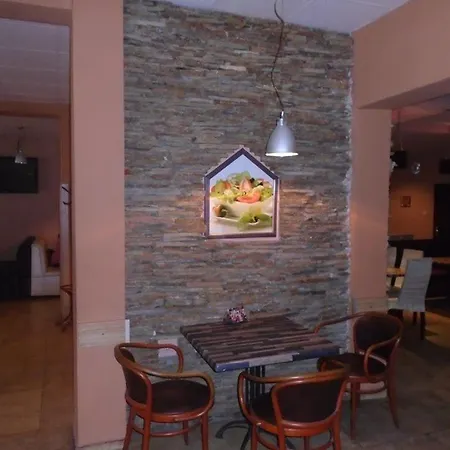 Хотел Раднево ホテル *